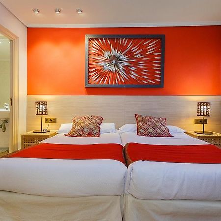 Hostal Rodas Pamplona Bagian luar foto