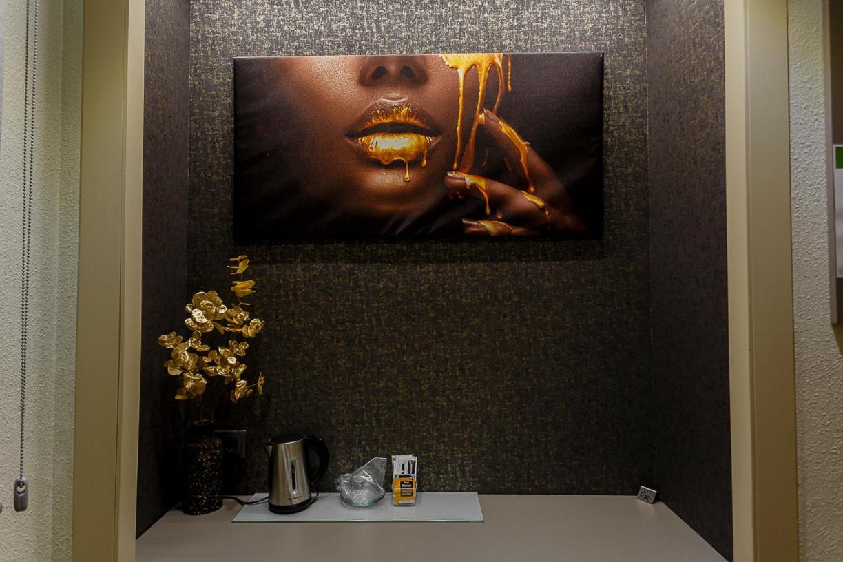 Hostal Rodas Pamplona Bagian luar foto